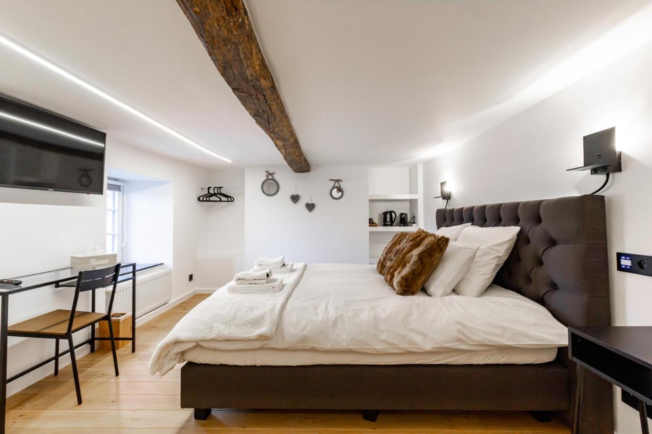 Bed and Breakfast A La Source De Lavis Houyet Pokoj fotografie